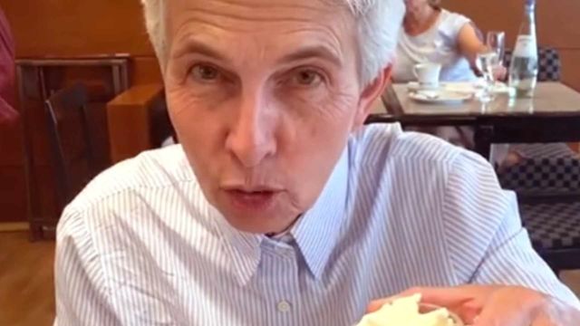 Marie-Agnes Strack-Zimmermann beantwortet Fragen zur Freien Kunst- und Kulturszene